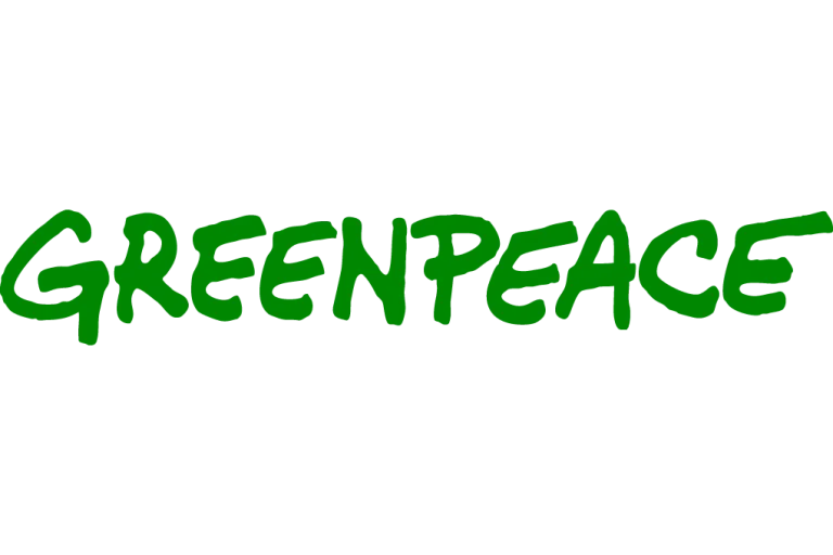 Logo di greenpeace con scritta verde