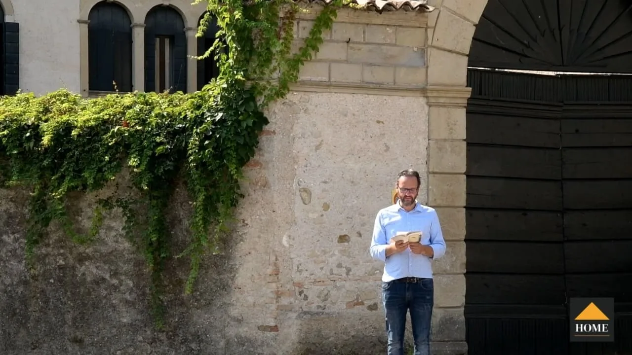 “Il cavaliere inesistente” di Italo Calvino, interpretato da Domenico, Piazzetta di Campea.